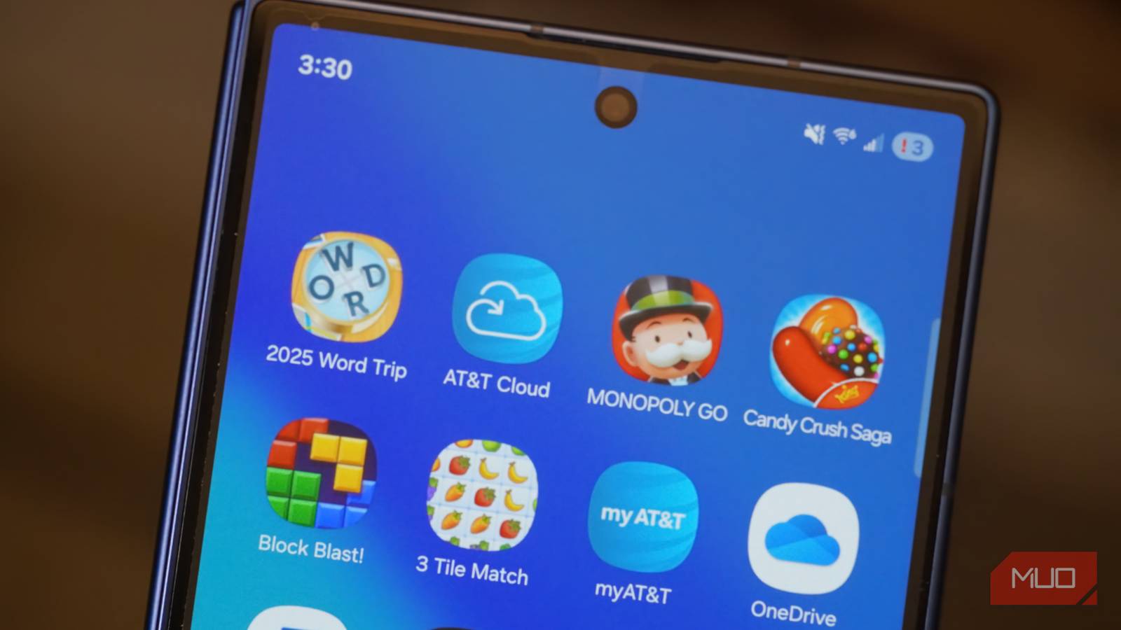 My carrier hid 18 apps on my phone, and ADB removed every one without root