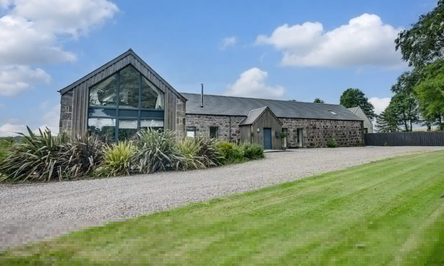 ‘Truly outstanding’ steading near Stonehaven hits the market