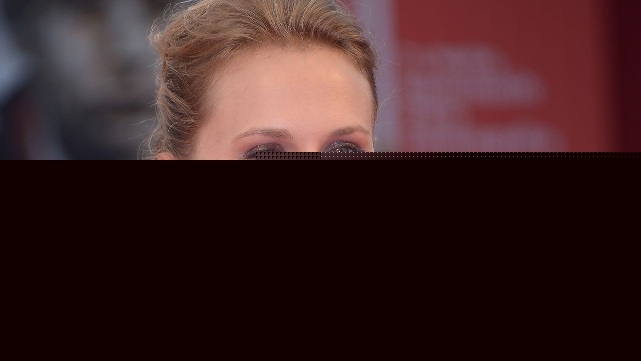 Margot Sikabonyi di Un medico in famiglia risponde alle critiche sulle sue rughe: «Non intendo toglierle, parlano di me. Sono fiera di questi segni»