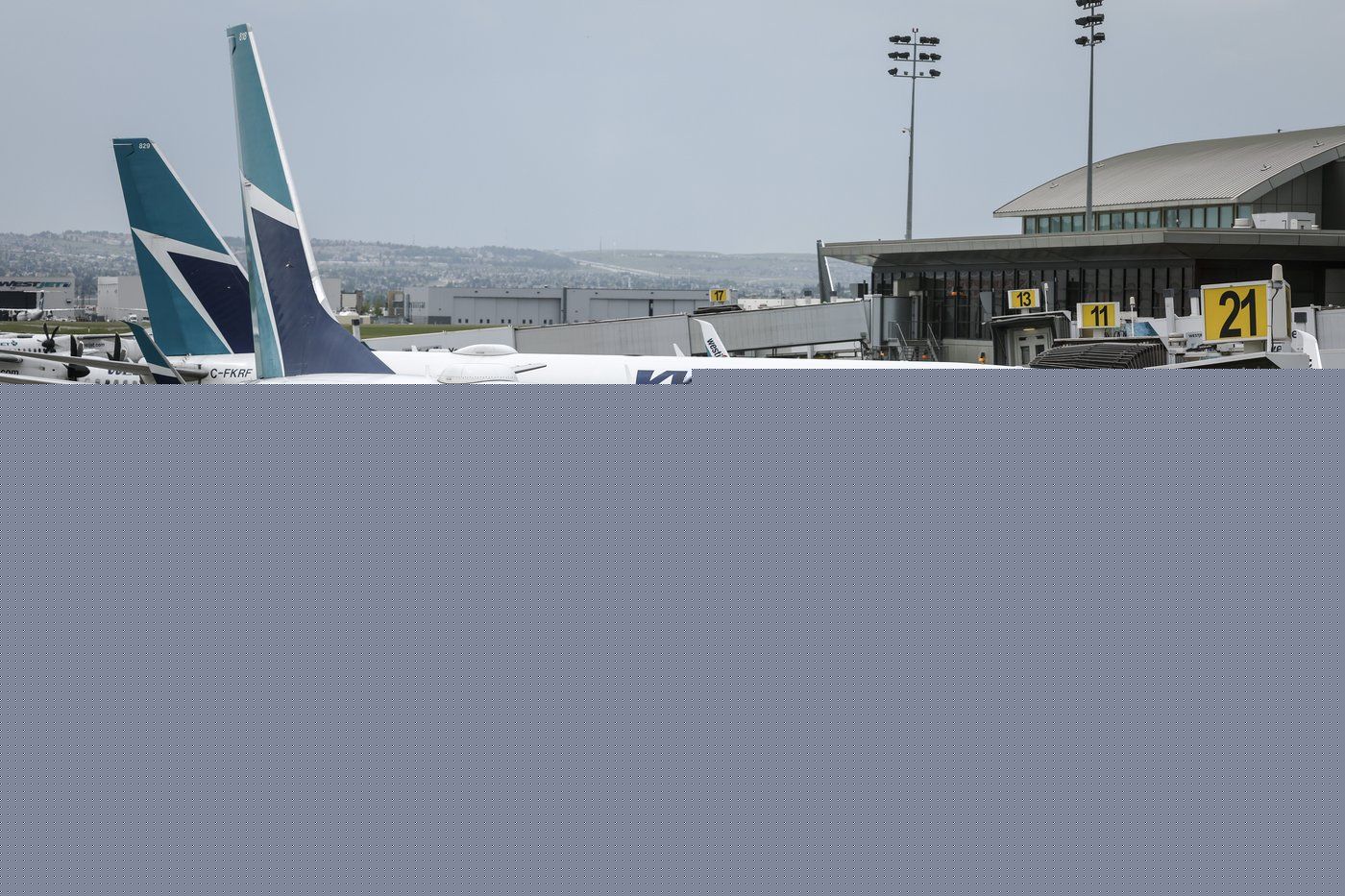 WestJet flight attendants’ union serves airline 72-hour strike notice