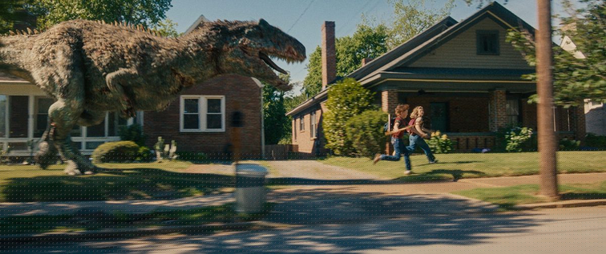 ‘The End of Oak Street’ Review: David Robert Mitchell’s Spielberg-Light Dino Thriller is One Strange, Dusty Fossil [C-]