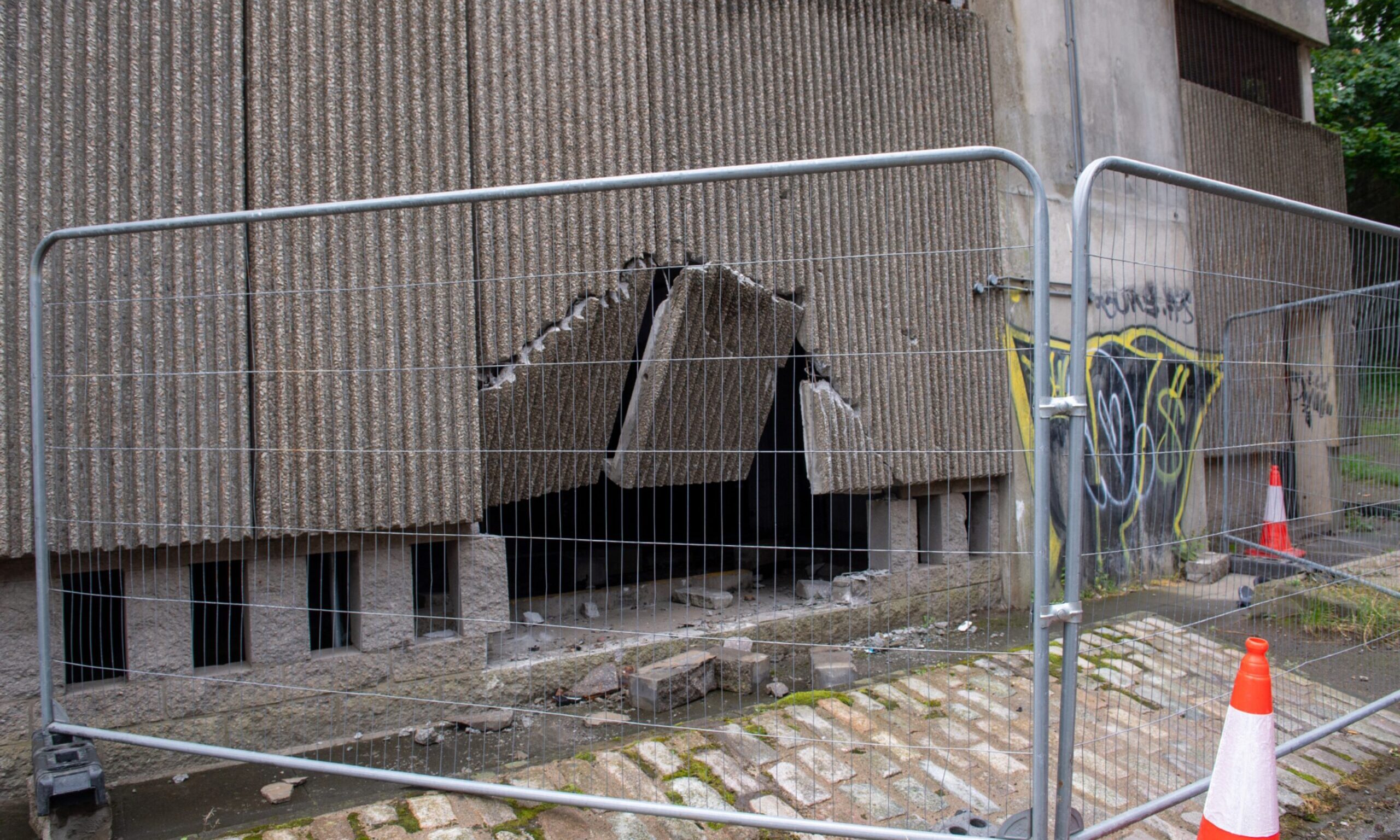 Denburn damage revealed as vehicle removed after smashing through Aberdeen car park wall