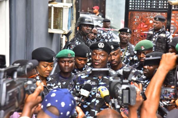 Police uncover Lagos hotel used as criminal hideout, recover arms from suspects
