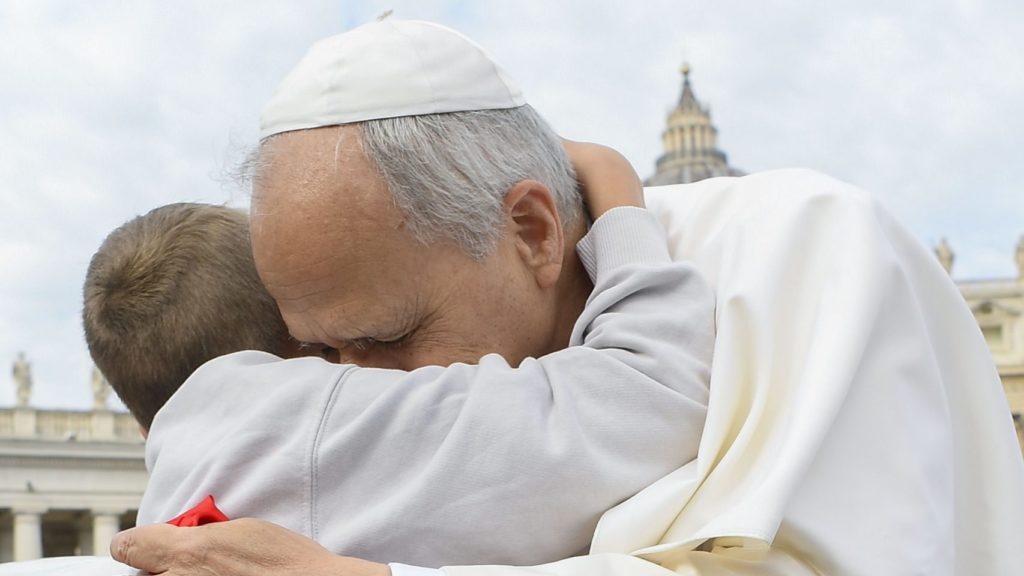 God never gives up on his children, even when they fail, pope says