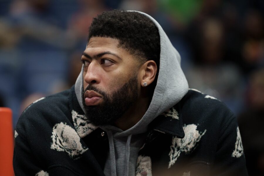 Warriors Rumors: Davis, Brown, Murphy, Curry, Green, More