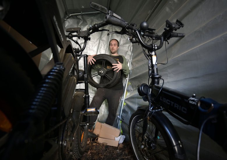 Beyond e-bikes: high-speed electric rides create new road hazards in central Maine