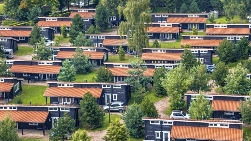 Dienst Toeslagen: plan voor wonen op vakantieparken onuitvoerbaar