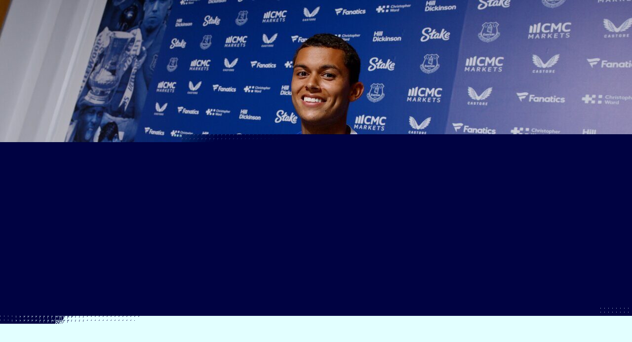 Johnson makes Everton ‘non-negotiable’ pledge