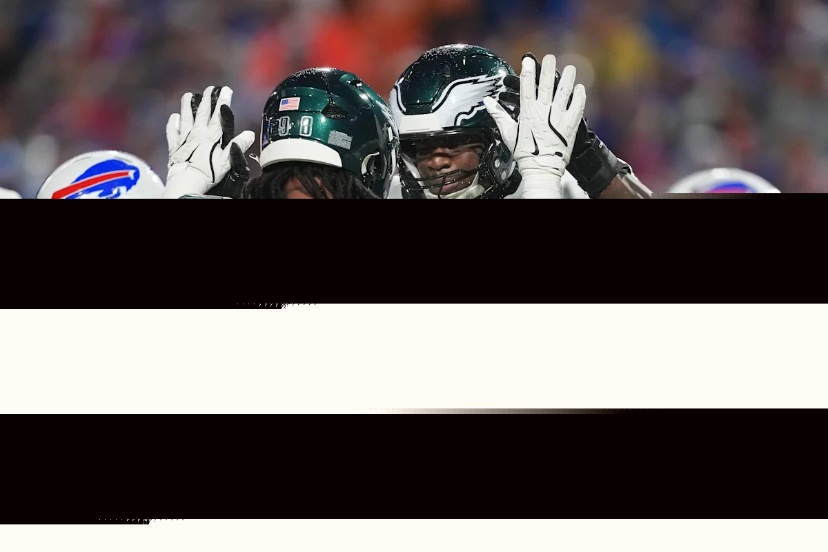 Jalen Carter’s teammates celebrate his new contract