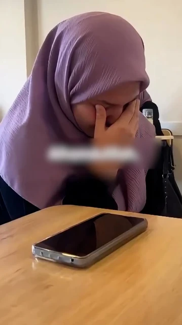 Hafız kızdan babasına gözyaşlarına boğan telefon