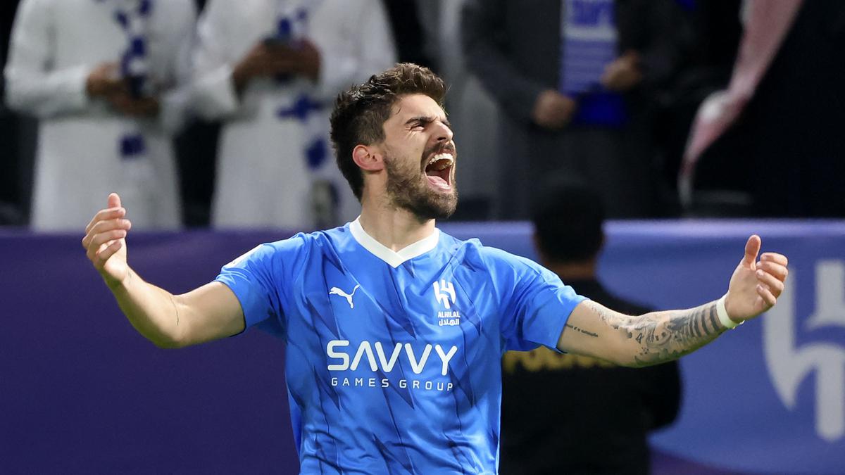 Manchester United Gigit Jari! Ruben Neves Pilih Bertahan di Al-Hilal