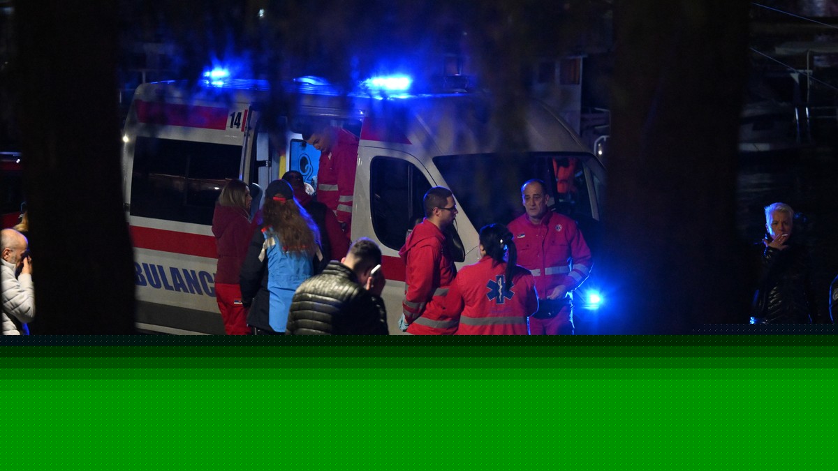 OBOREN MOTOCIKLISTA U CENTRU BEOGRADA! Hitne službe odmah stigle na lice mesta, prevezen u bolnicu
