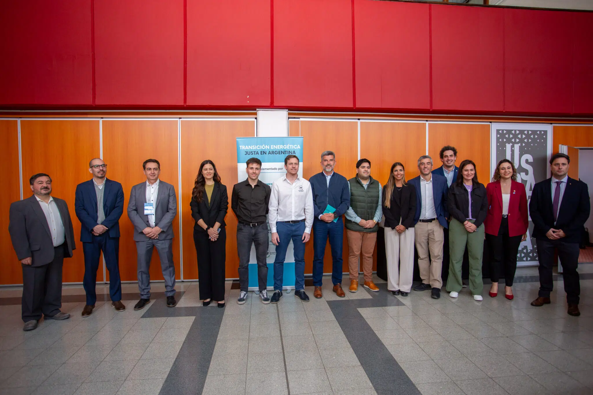 Cien jóvenes de Mendoza se reúnen para impulsar la transición energética de la provincia con SSF