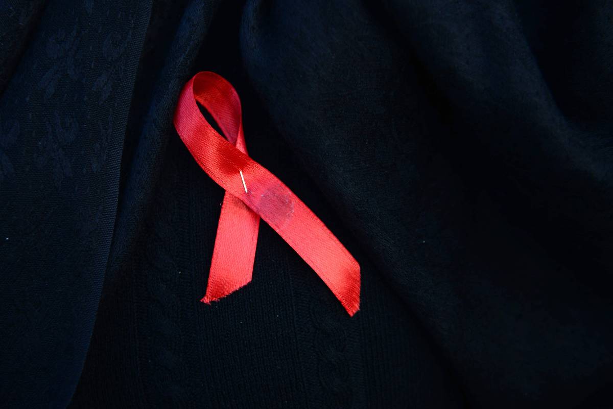 Nova vacina experimental contra o HIV mira partes do vírus que não mudam