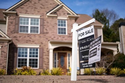 Mortgage rates were flat this week as the Fed stayed on hold
