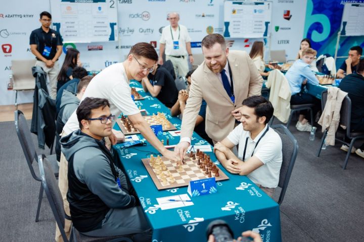 Saint Louis and Ural State Mining reach finals in Almaty