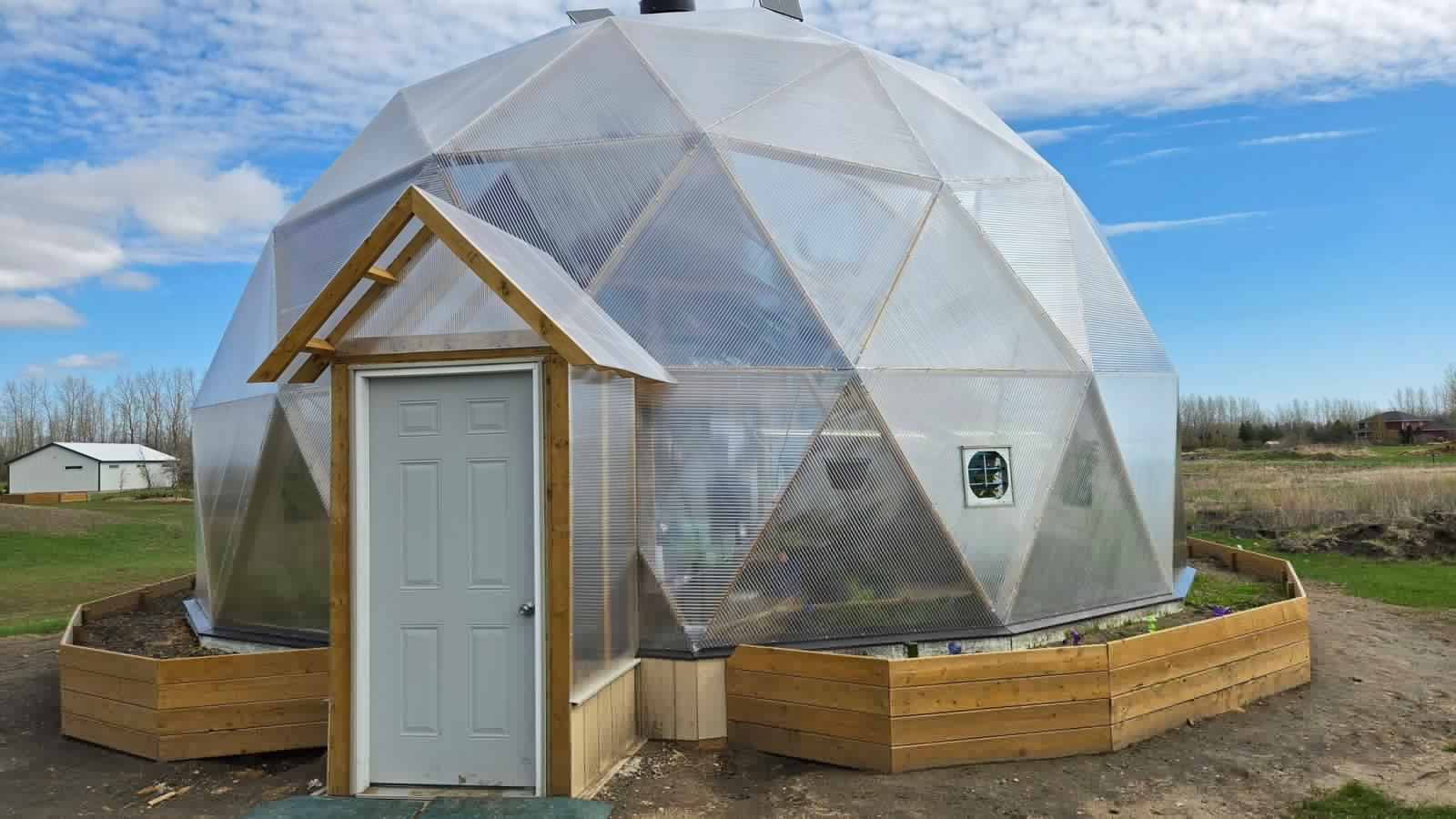 Imagine a year-round greenhouse