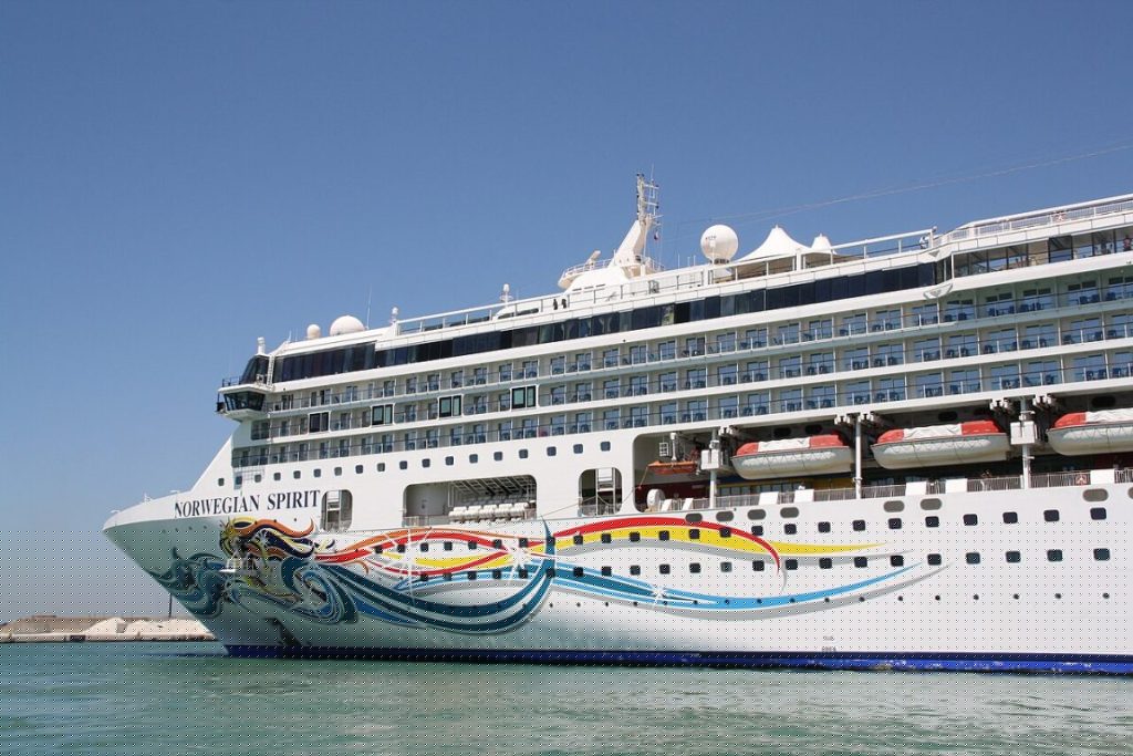 Norwegian Cruise Line CEO Cites ‘Self-Inflicted’ Problems, Weak Outlook Into 2027