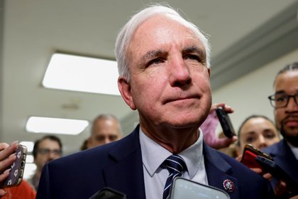 Republican Rep. Slams Mexican President Sheinbaum Over Intention To Keep Sending Oil To Cuba On Humanitarian Grounds