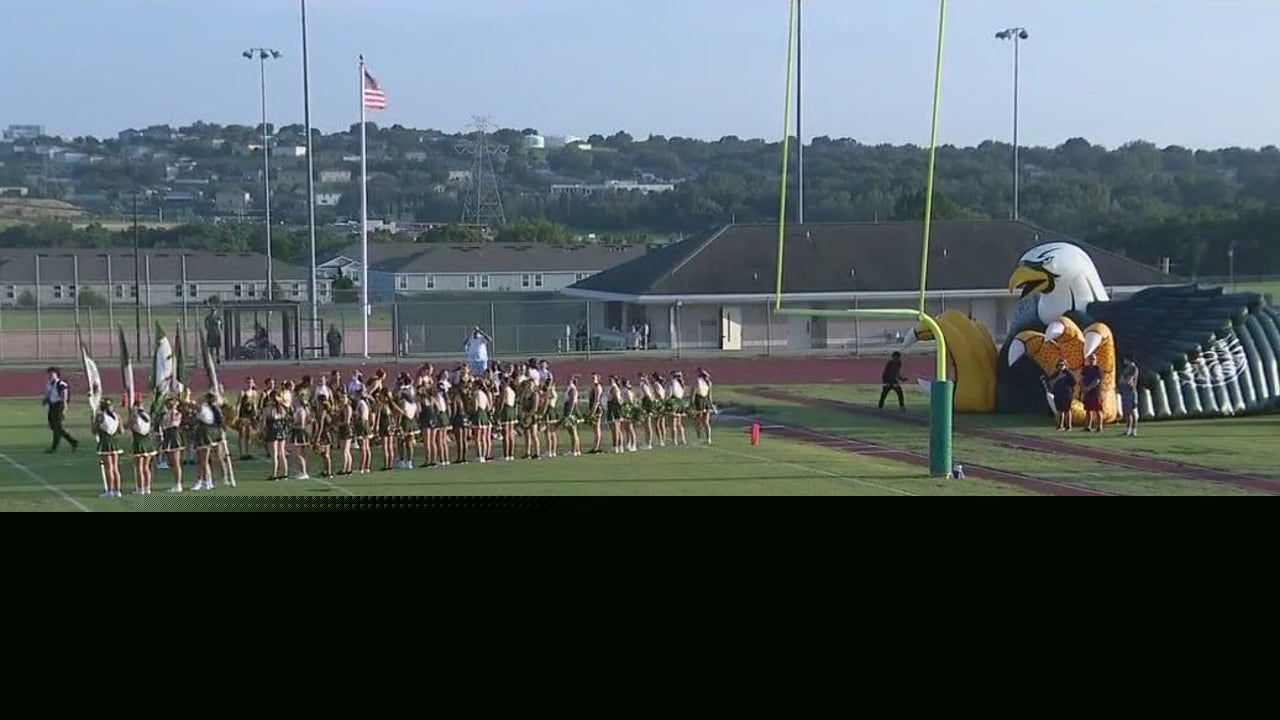 Lake Minneola High honors alum, fallen LCSO Master Deputy Bradley Link at football season opener