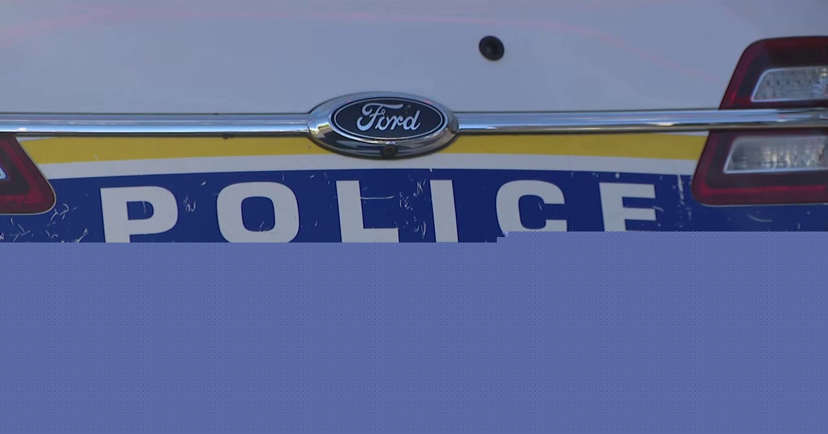 Teen slashes 13-year-old during brawl at Center City beer garden: police