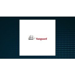 Vanguard Growth ETF Portfolio (TSE:VGRO) Reaches New 1-Year High Following Dividend Announcement