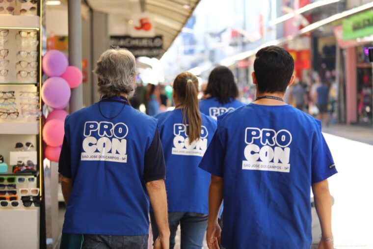 Dia das Crianças faz Procon de São José intensificar fiscalização no comércio