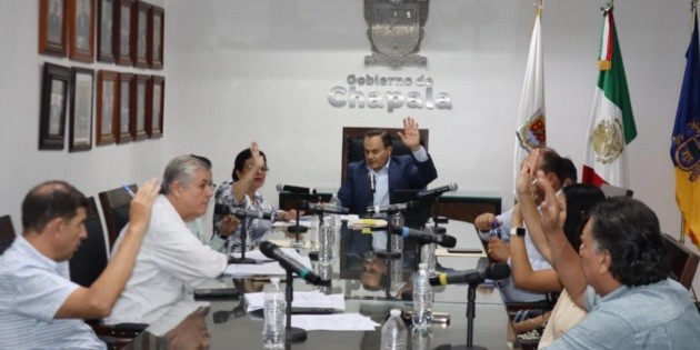 Chapala impulsa certeza jurídica: Regularización de más de 390 predios