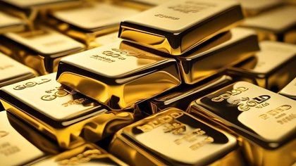 Harga Emas Lengser dari Rekor Tertinggi, Investor Ramai Ambil Untung