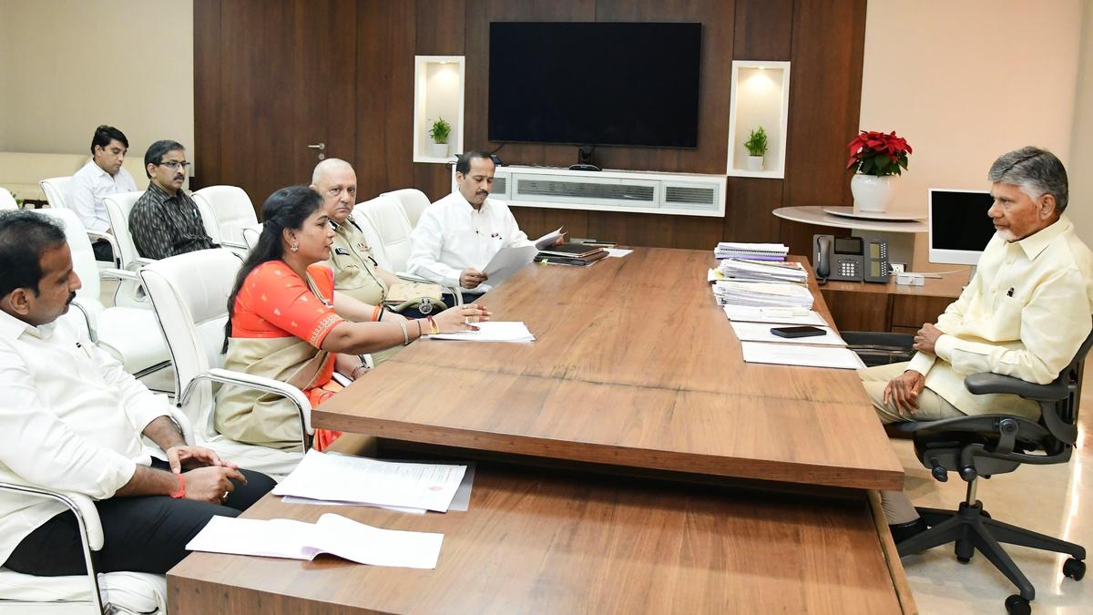 Chief Minister Chandrababu Naidu orders swift probe, harsh punishment in Kandukur murder case