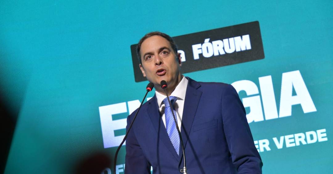 Nordeste é referência em energia renovável, mas está muito aquém do seu potencial, diz presidente do BNB