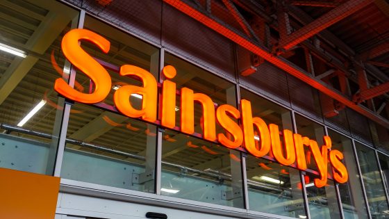 Sainsbury’s to raise hourly pay by 5% in 2026