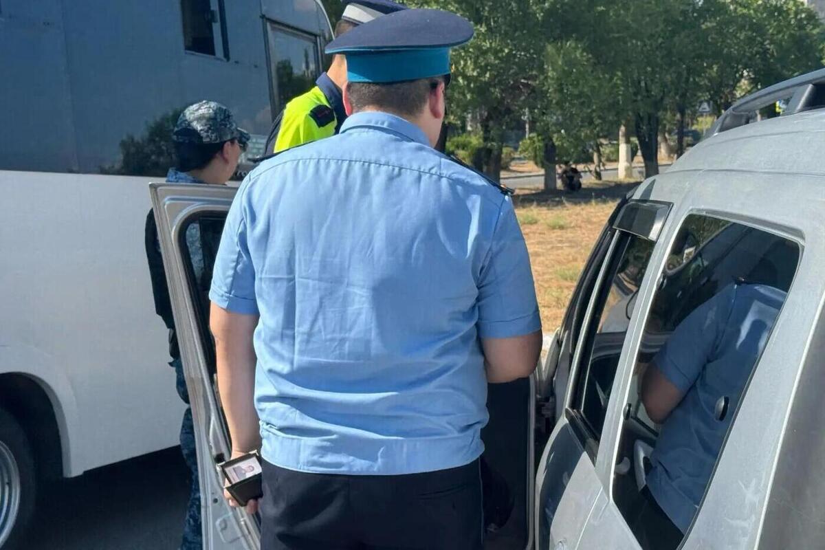 В Элисте судебные приставы и Госавтоинспекция изъяли иномарки у должников