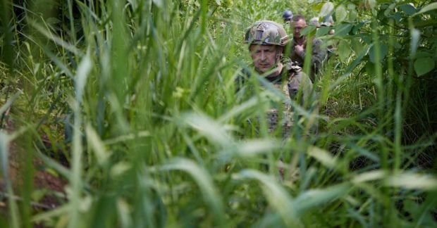Zelensky visits front line in Donbas, dines with soldiers