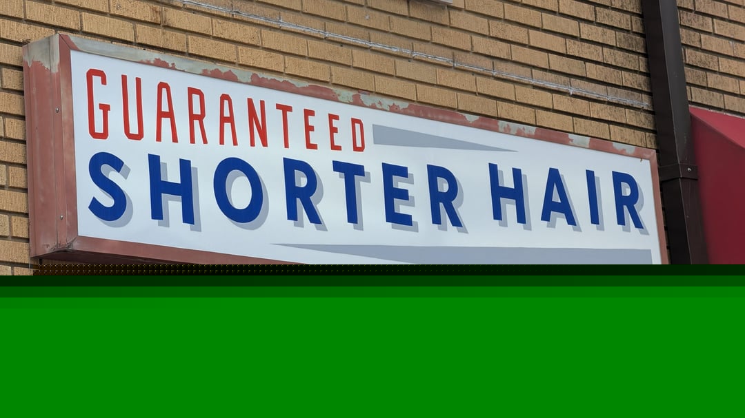 Funny Store Signs - This barber shop sign