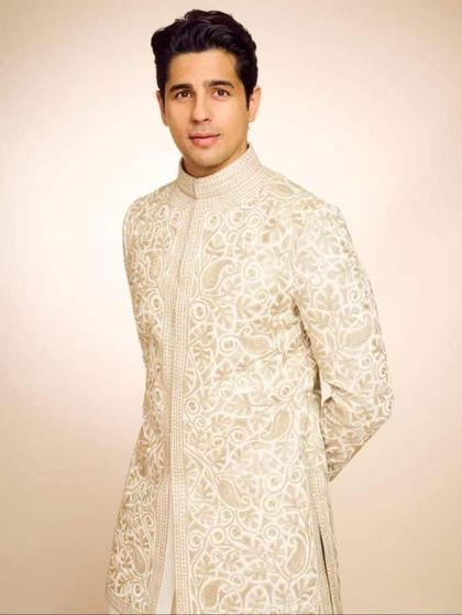 Navratri Day 1: Celeb-inspired White Ethnic Outfits