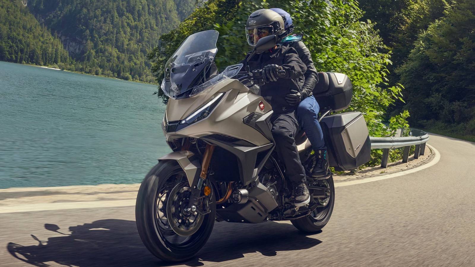 10 Affordable Touring Motorcycles Worth Every Penny