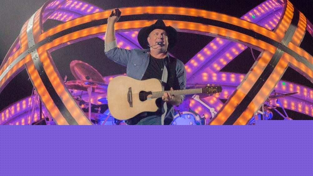 Garth Brooks adds more dates in Chicago on his ‘Blame It All On My Roots’ retro arena tour