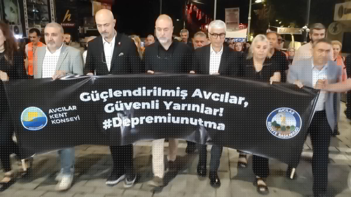 17 Ağustos Depremi Avcılar'da Anıldı