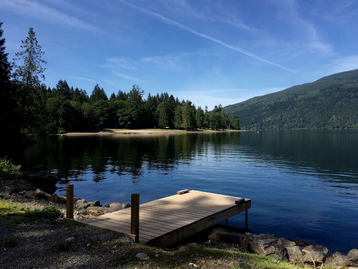 13-year-old girl missing after falling off paddleboard at Cultus Lake