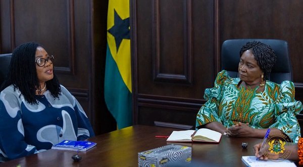 Veep meets Kayayei Association, calls for holistic support