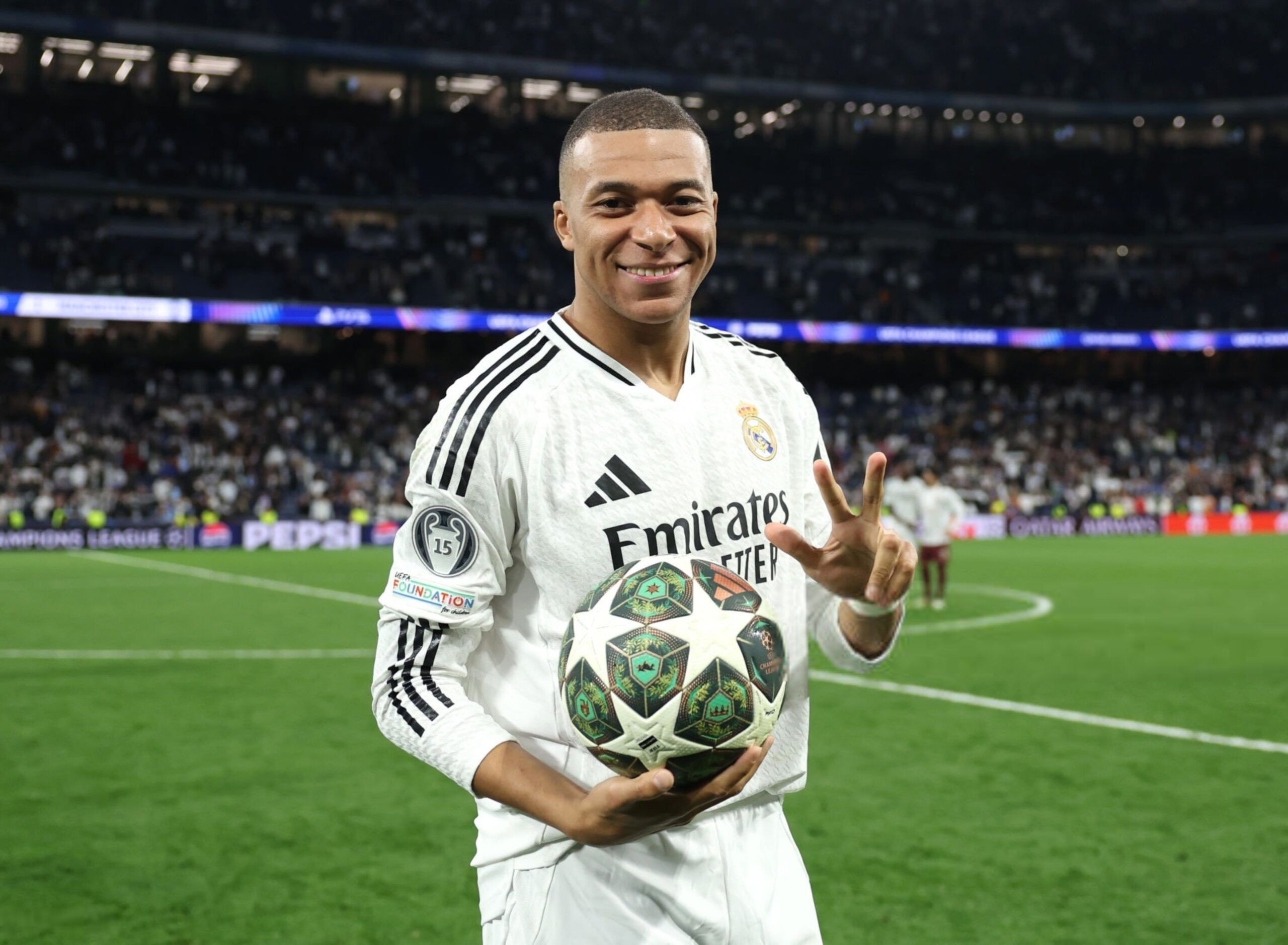 Kylian Mbappe eyes another Champions League record; currently held by Cristiano Ronaldo & Lionel Messi