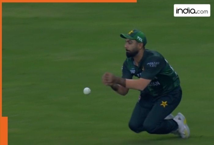 Sanju Samson’s easy catch dropped by Hussain Talat during India vs Pakistan in Asia Cup 2025 Final, video goes viral