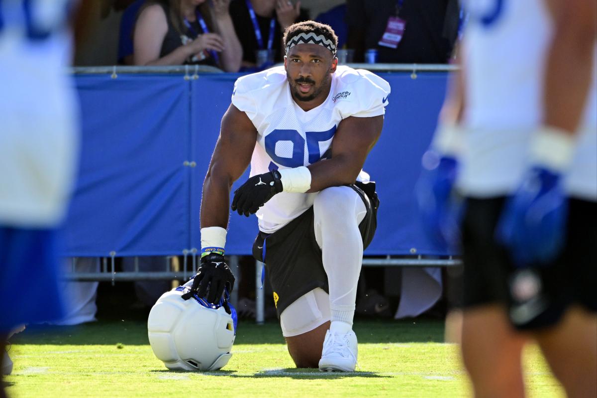 Myles Garrett addresses media as official member of the Rams for the first time since blockbuster trade
