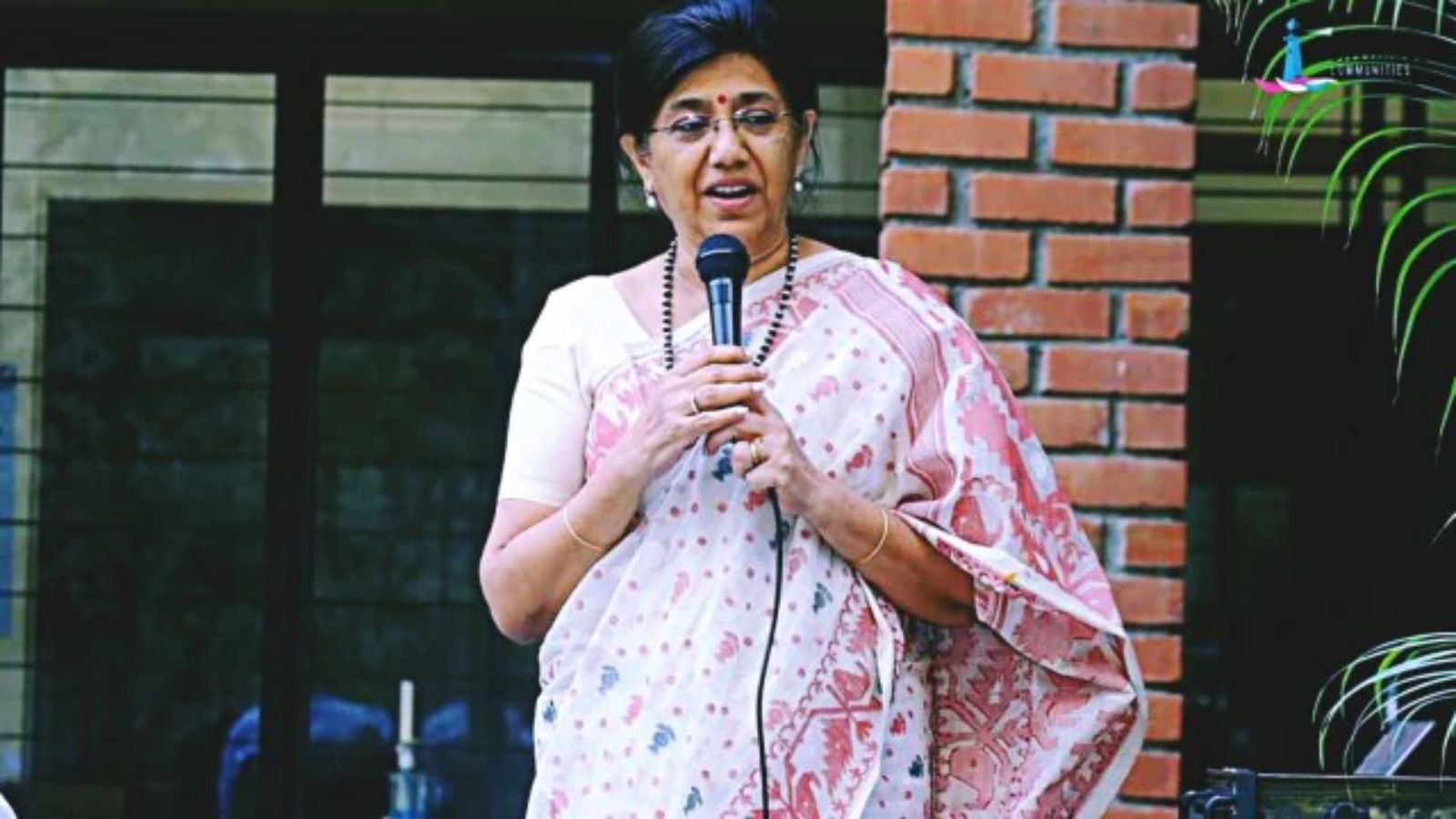 Former MP Vandana Chavan urges PMC to protect green hills of city