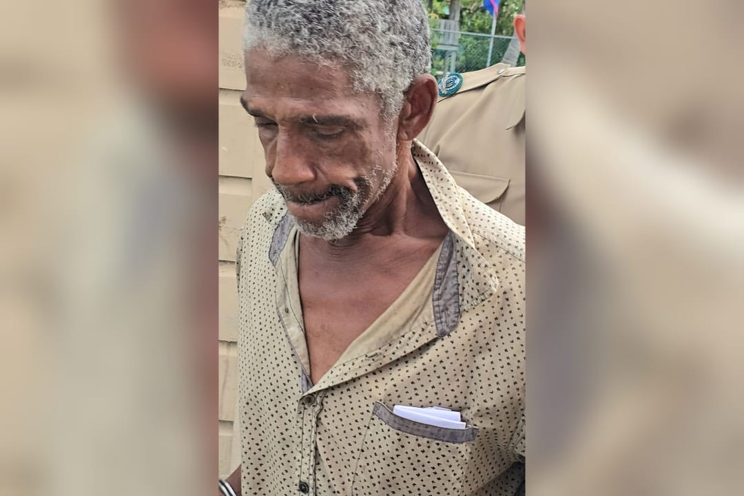 Elderly man fined $160 for 4-inch crack pipe and giving police false name
