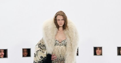 At Valentino Couture, Alessandro Michele Pays Tribute to a Fashion Giant