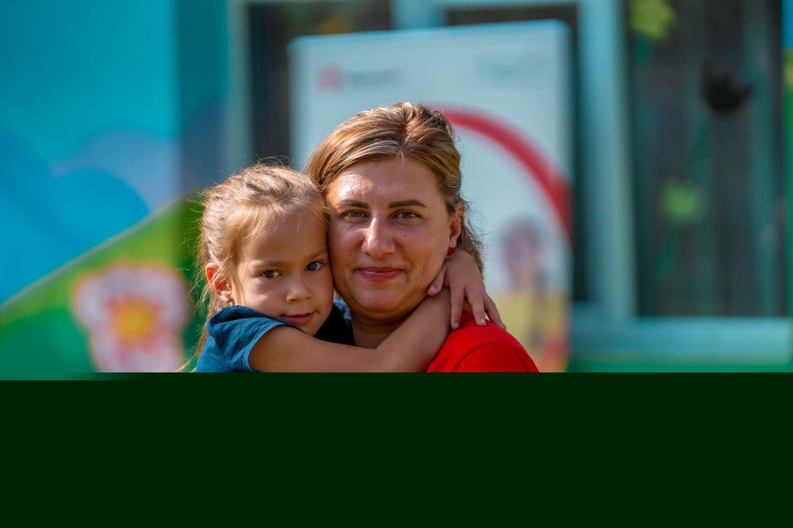 58% dintre copiii cu părinții plecați la muncă în străinătate vor ca aceștia să se întoarcă în România