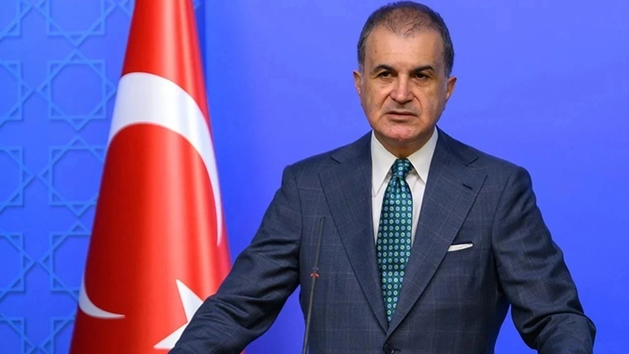 AK Parti Sözcüsü Ömer Çelik: Cumhurbaşkanımızın siyasi konumunu Franco diktatörlüğü ile benzeştirmek akıl ve izan yoksunluğudur