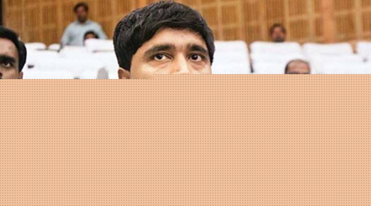Uttarakhand High Court Judge Recuses From Hearing IFS Officer Sanjiv Chaturvedi's Contempt Plea Against CAT